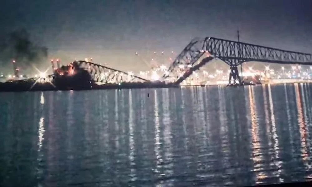 Κατέρρευσε η γέφυρα Key Bridge στη Βαλτιμόρη – Έπεσε επάνω της φορτηγό πλοίο - Φόβοι για θύματα (Βίντεο)
